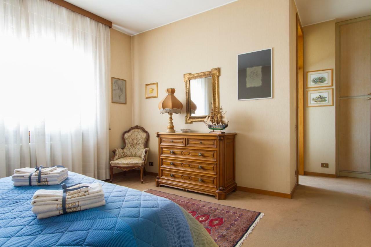 Appartamento Ampio E Indipendente Con Vista Giardino Paderno d'Adda Екстер'єр фото