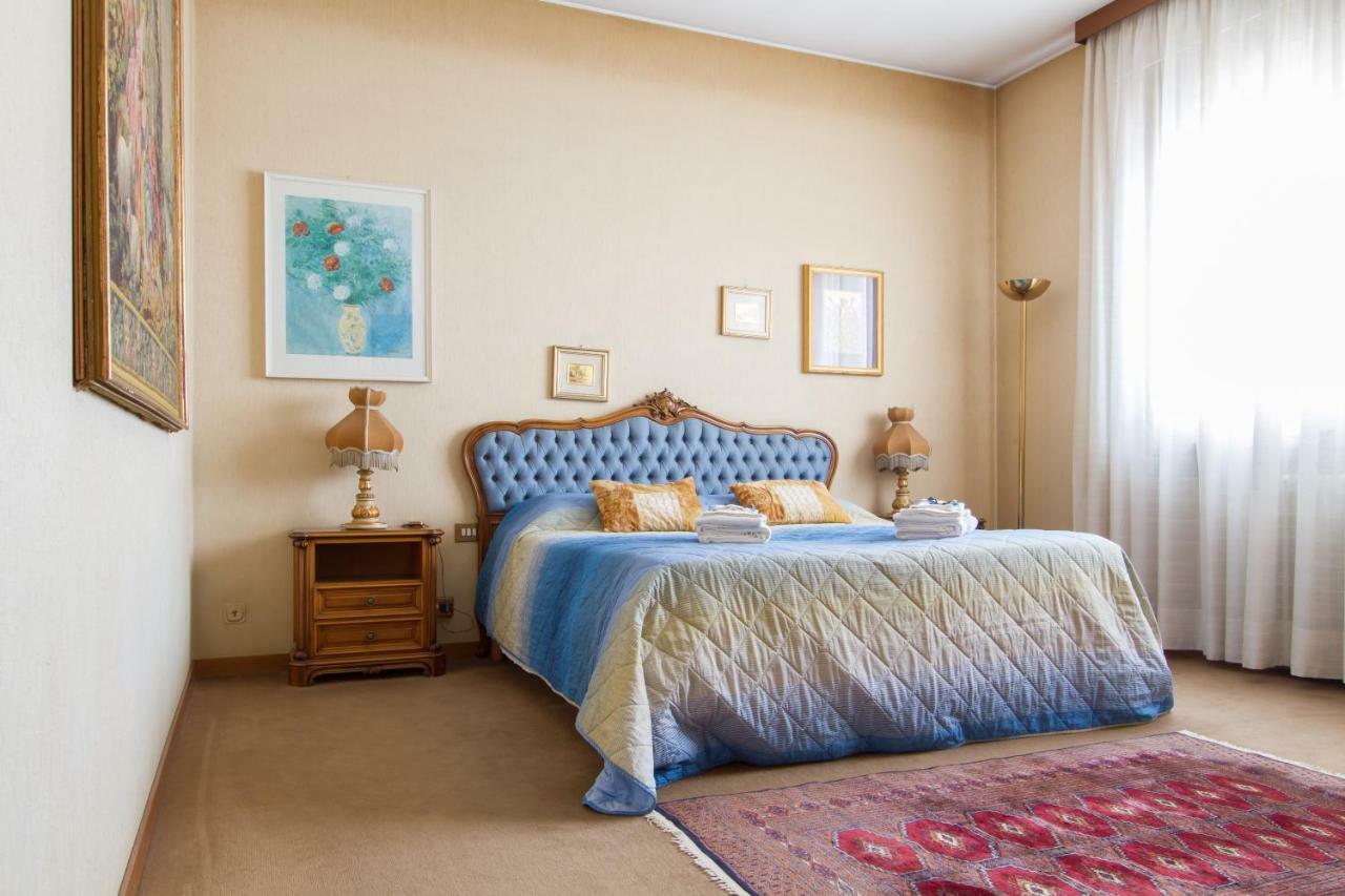 Appartamento Ampio E Indipendente Con Vista Giardino Paderno d'Adda Екстер'єр фото